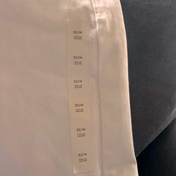 Banana Republic White Wide-Leg Jeans - Picture 2 of 5